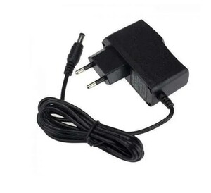 Mervesan MRW-1505 5V 2A 10W 5.5x2.1mm Adaptör